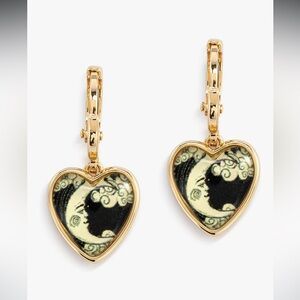 Vintage Heart 
Gold and Black Earrings
